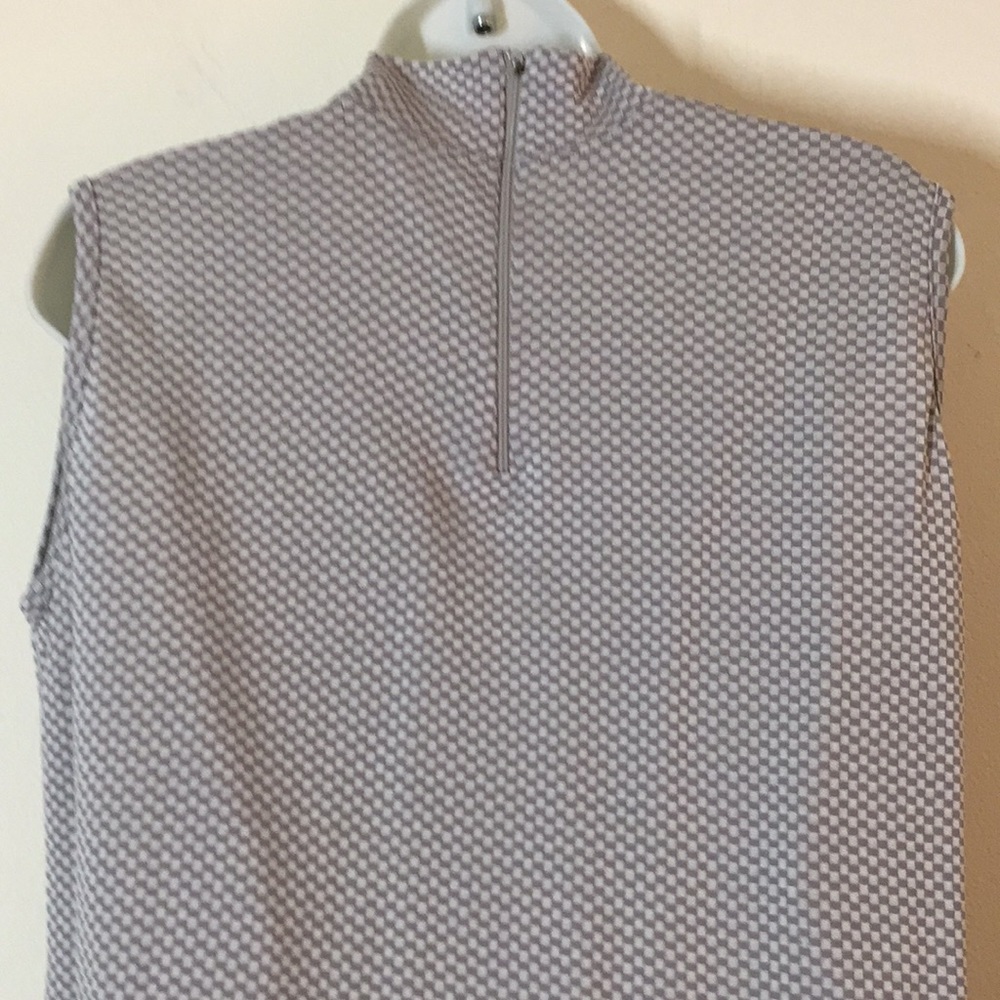 Sinheung Sleeveless Small Checkerboard Pattern Turtleneck Top - Picture 6 of 13